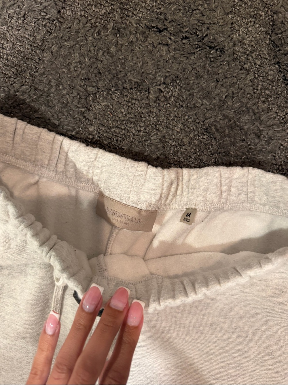 Essentials sweatpants - Picture 3 of 3